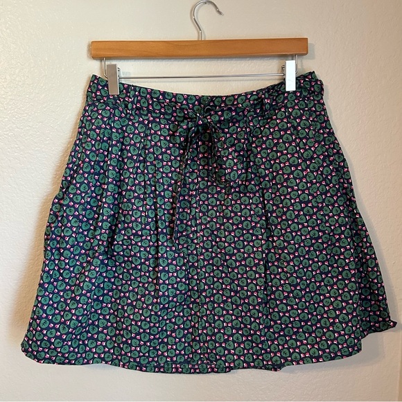 NWT, Gap Kelly Green, Navy, Pink and White 100% Cotton Floral Mini Skirt, Size 4 - Picture 1 of 7